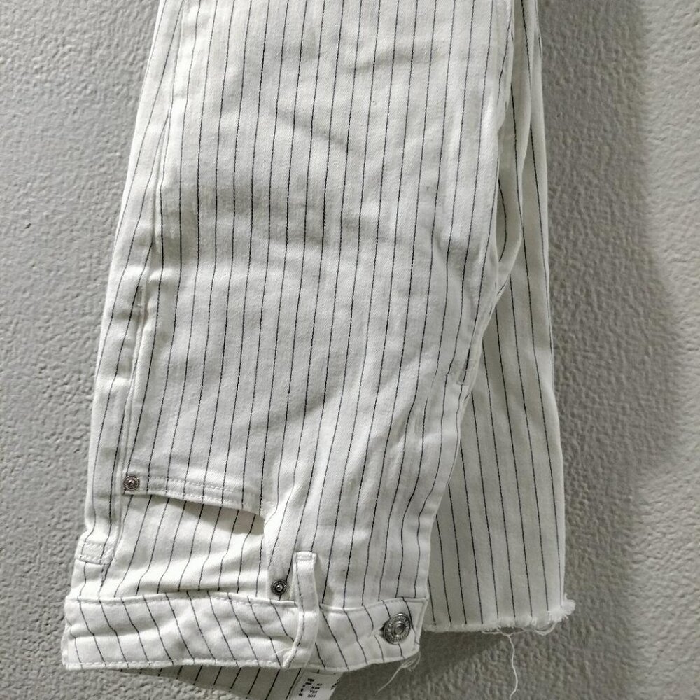 MNG- 38 EUR-6-DEMIN JEAN CREAM AND BLUE LINES